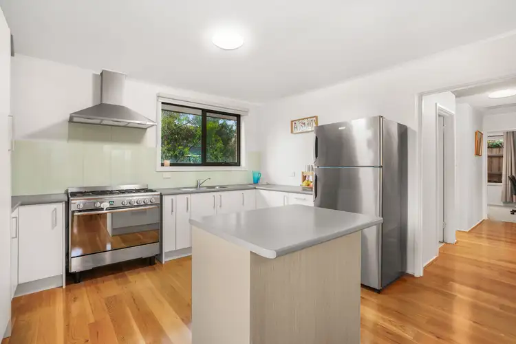 Second view of Homely house listing, 5 Abelia Court, Bundoora VIC 3083