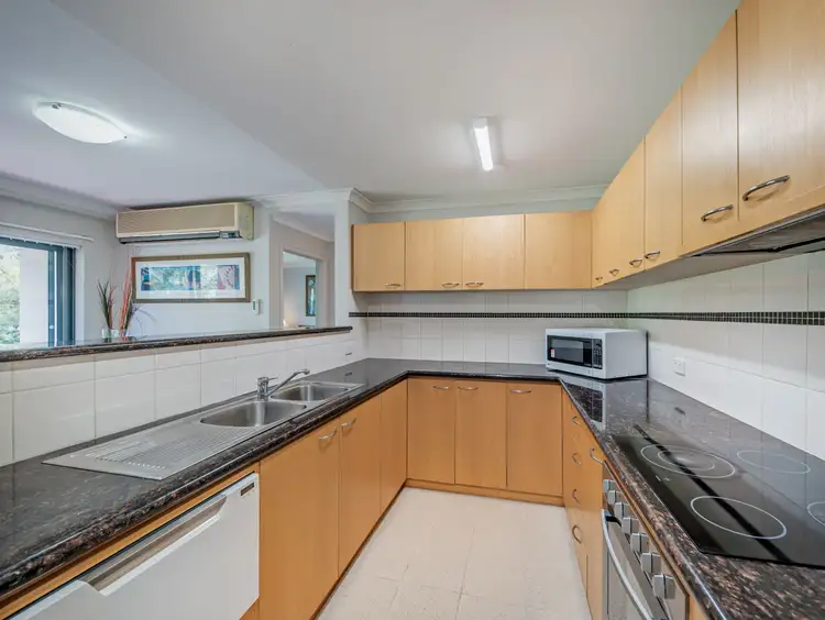 Fourth view of Homely apartment listing, 18/118 Mounts Bay Road, Perth WA 6000