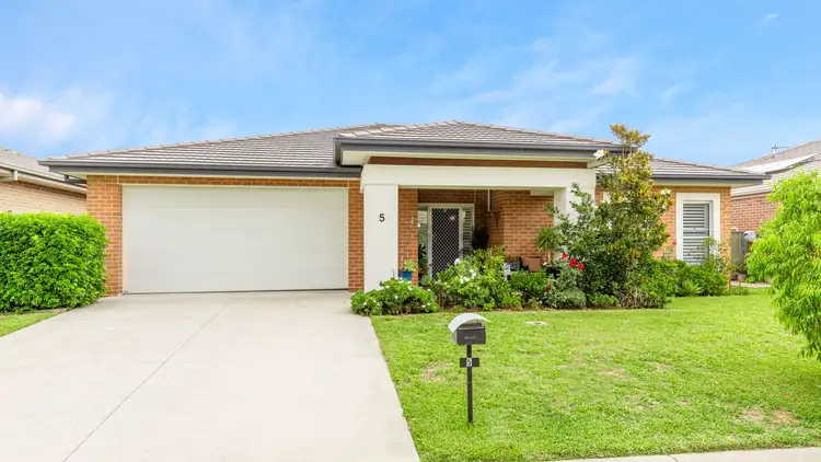 5 Wagtail Way, Fullerton Cove NSW 2318