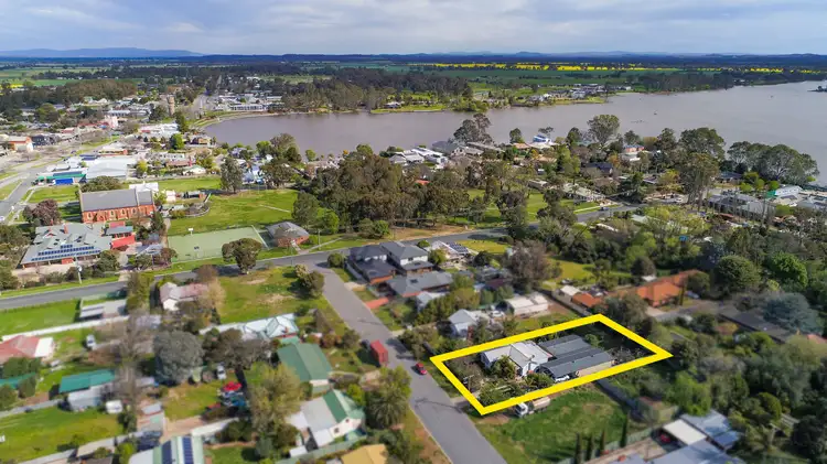 7 Robinson Street, Nagambie VIC 3608