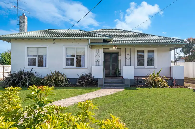 72 Dowling Street, Mortlake VIC 3272