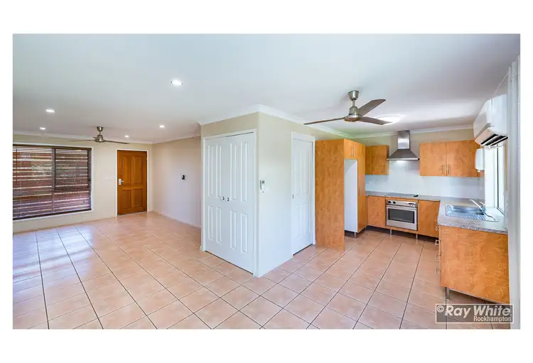 Fifth view of Homely unit listing, 1/576 Norman Road, Norman Gardens QLD 4701