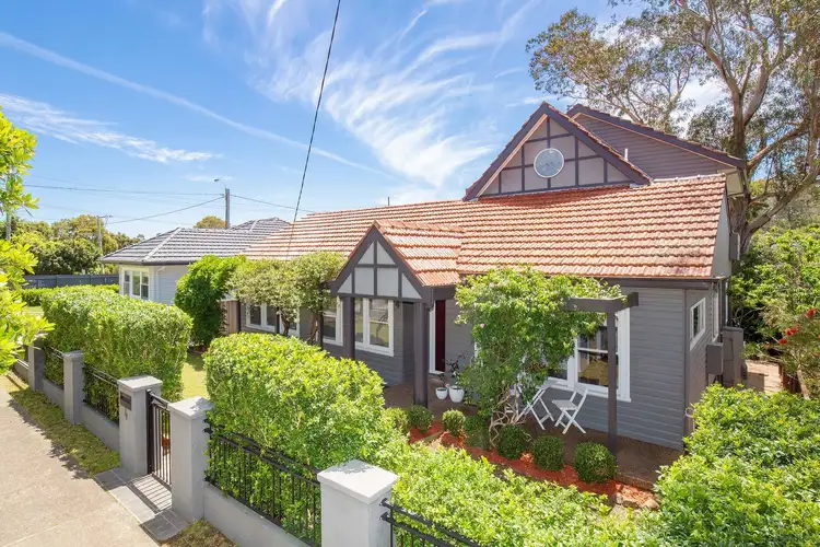 4 Mitchell Avenue, New Lambton NSW 2305