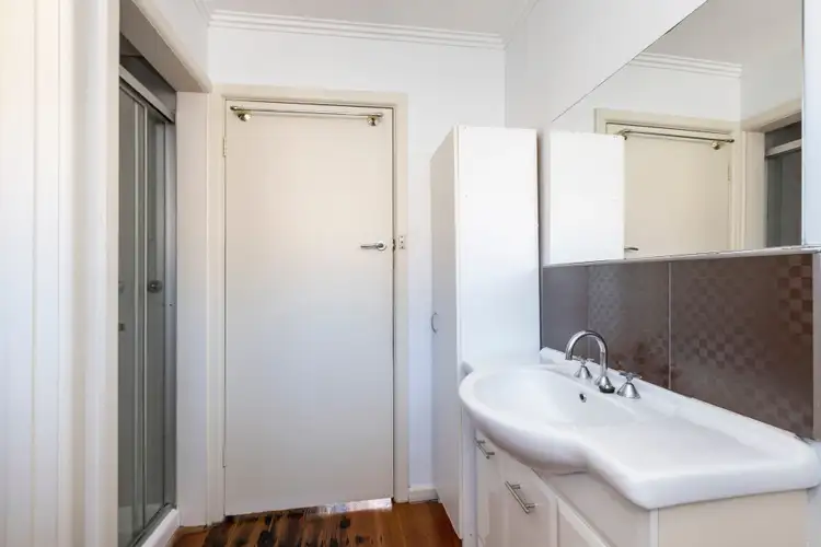 Fourth view of Homely unit listing, 1/13 Woodbine Grove, Chelsea VIC 3196