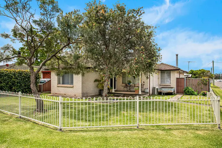 79 Poplar Avenue, Albion Park Rail NSW 2527