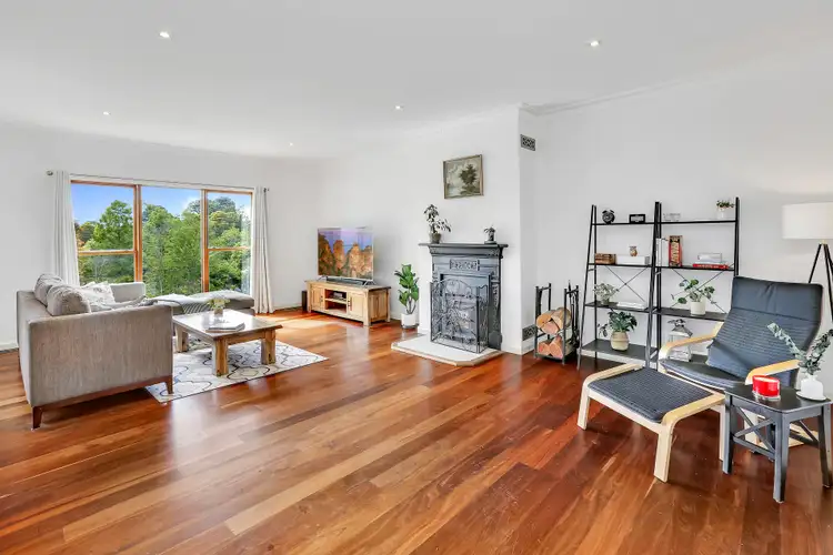 12 Carrington Avenue, Mount Victoria NSW 2786