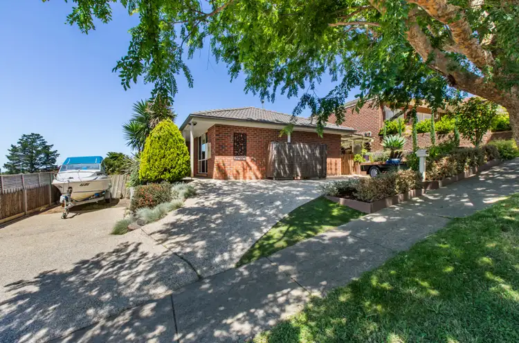 3 Breyleigh Drive, Pakenham VIC 3810