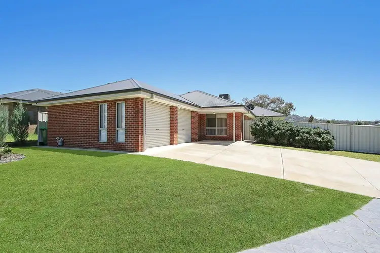 11 Baxter Court, Lavington NSW 2641