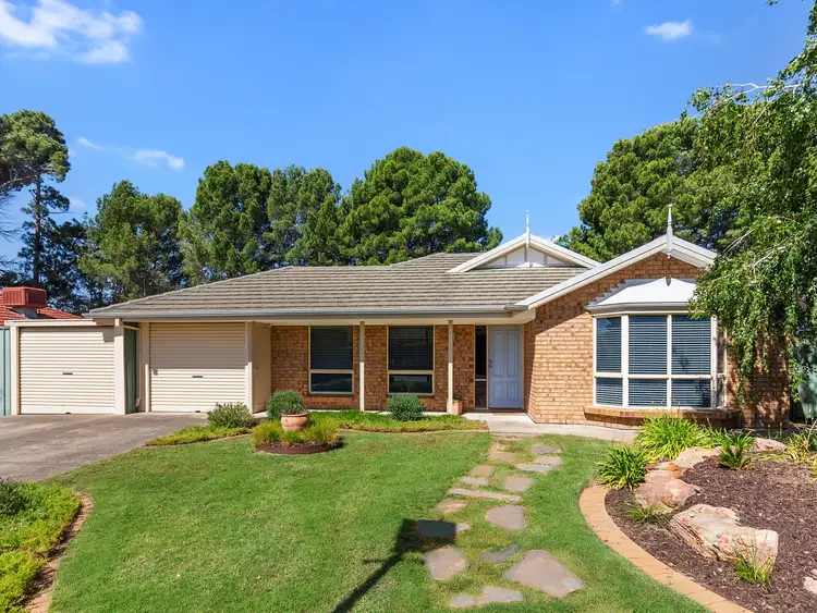 17 Oakford Crescent, Happy Valley SA 5159