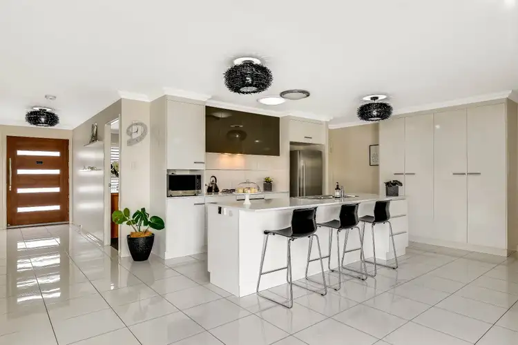 Sixth view of Homely house listing, 7 Argus Court, Middle Ridge QLD 4350