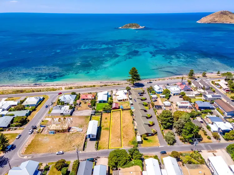 8 Giles Street, Encounter Bay SA 5211