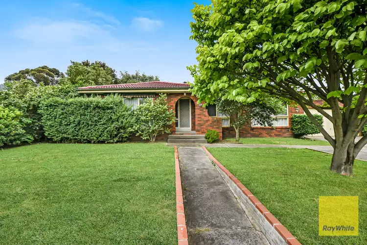 37 Millswyn Avenue, Hampton Park VIC 3976
