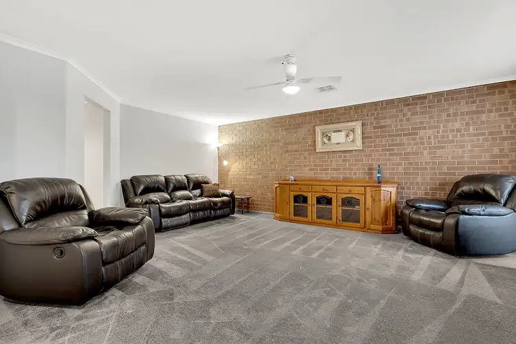Sixth view of Homely house listing, 8 Pembroke Crescent, Craigieburn VIC 3064