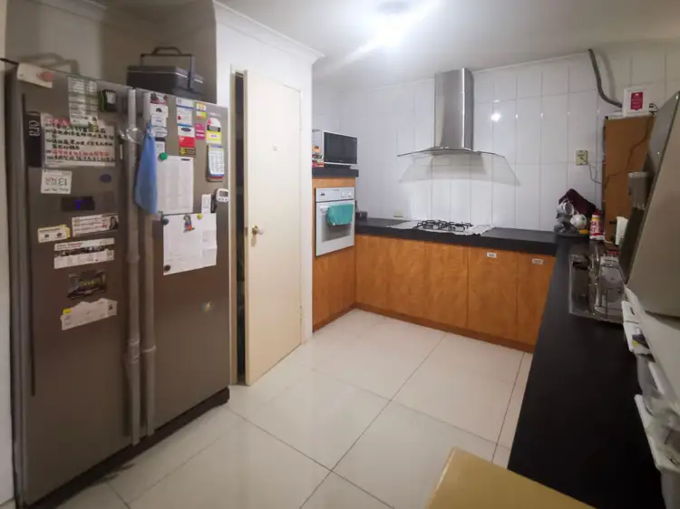 Second view of Homely house listing, 10 Calne Place, Maddington WA 6109