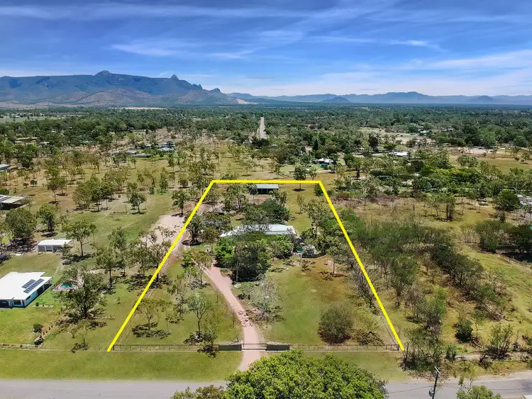 3 Connemara Course, Kelso QLD 4815