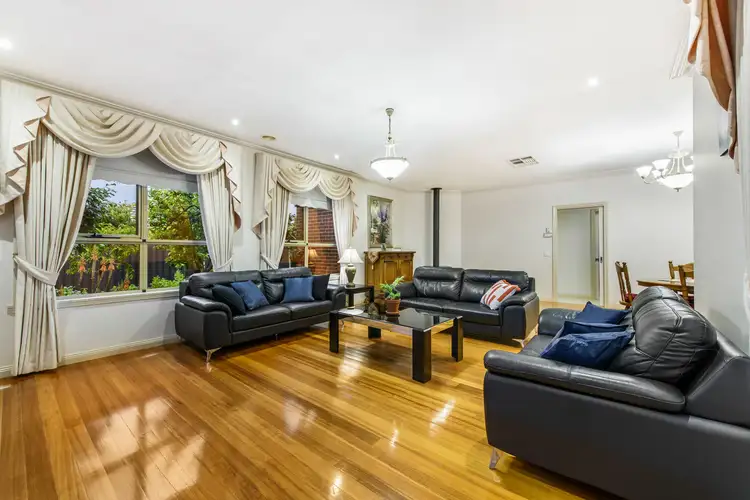 Fifth view of Homely house listing, 6 Shannon Way, Sydenham VIC 3037