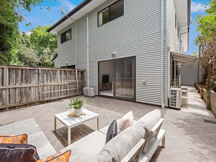 Main view of Homely townhouse listing, 2/38 Luxworth Street, Moorooka QLD 4105