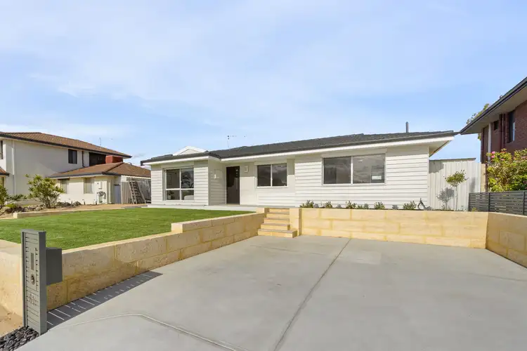61 Bridgewater Drive, Kallaroo WA 6025