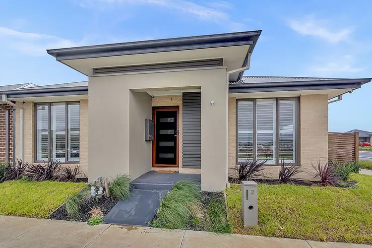 2 Angove Street