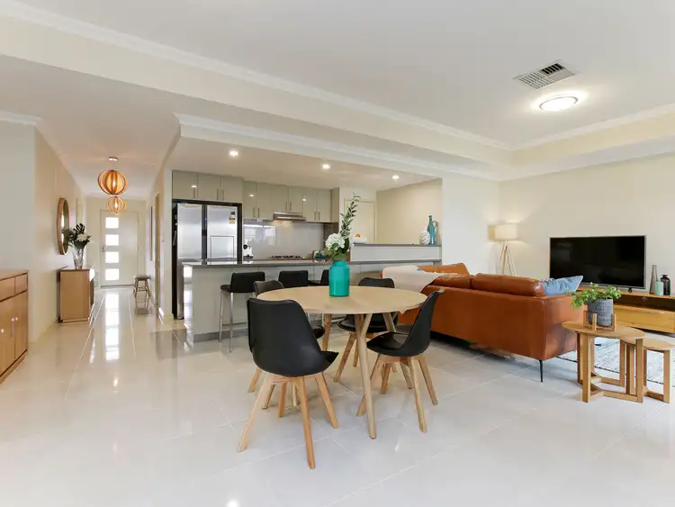4/121 Gibbs Street, East Cannington WA 6107
