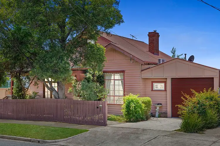 81 Paxton Street, South Kingsville VIC 3015