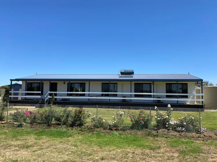 202 North Forbes Road, Condobolin NSW 2877