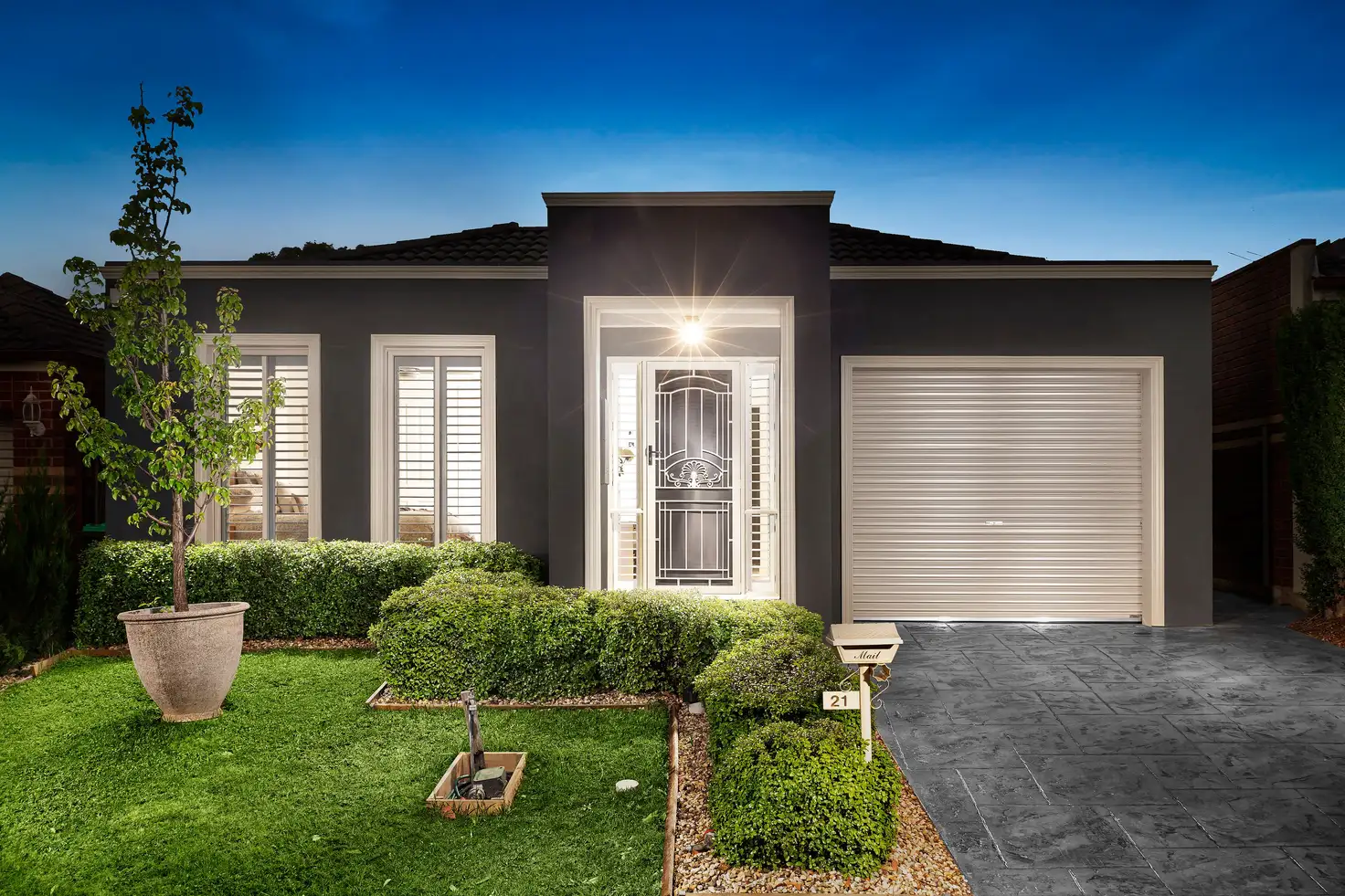 Main view of Homely house listing, 21 Tennyson Circuit, Mill Park VIC 3082