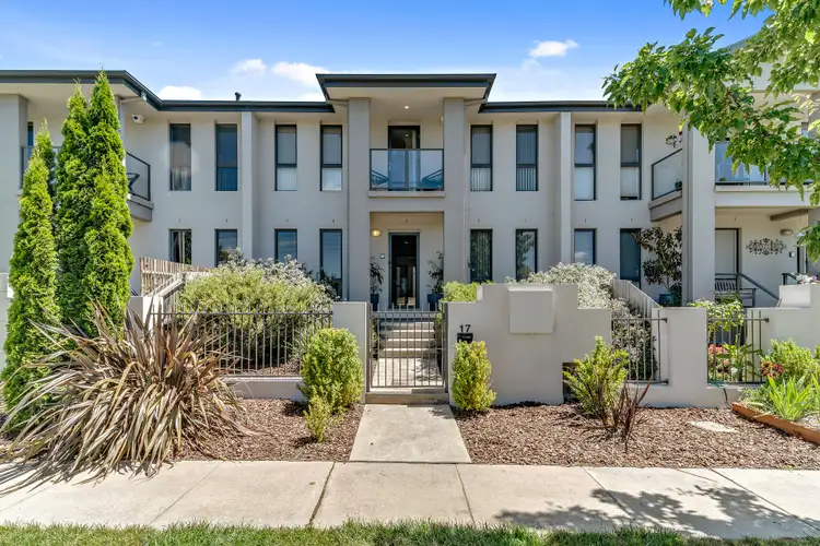 17 Lansdown Crescent, Casey ACT 2913