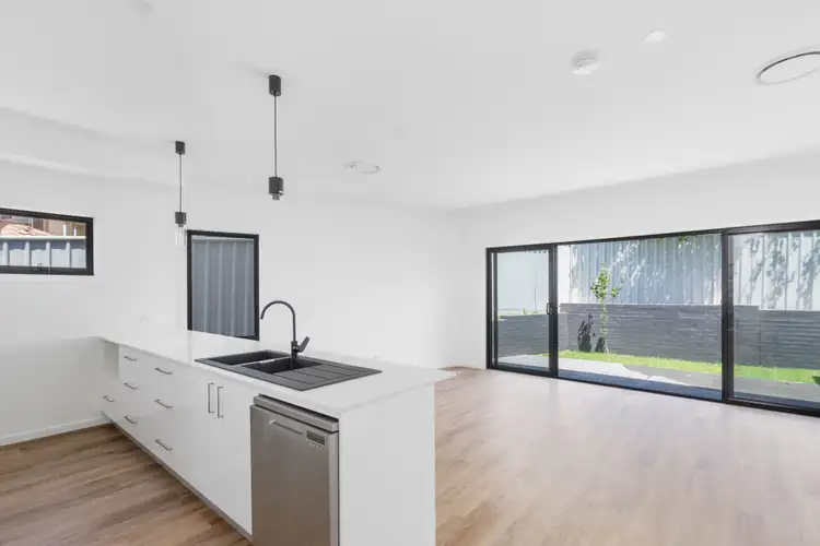Fifth view of Homely townhouse listing, 1/25 Dampier Crescent, Shell Cove NSW 2529