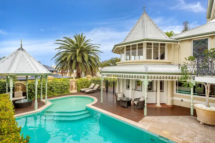 18 Riley Road, Claremont WA 6010