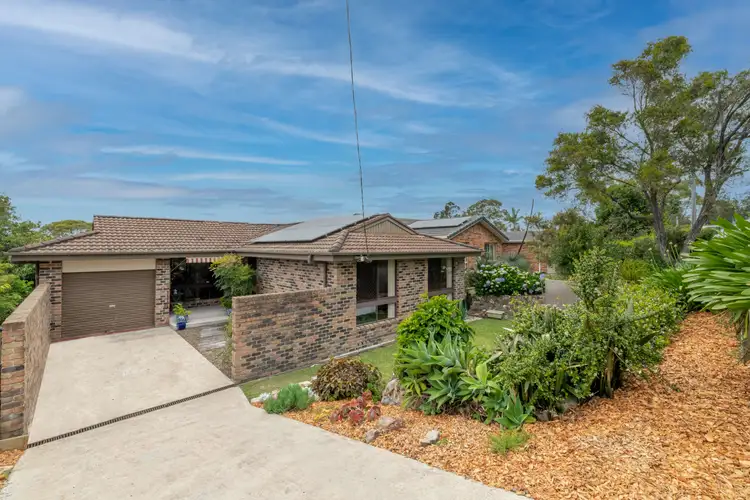 10 Emerald Place, Green Point NSW 2428