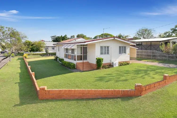 2 Landstead Street, Oxley QLD 4075