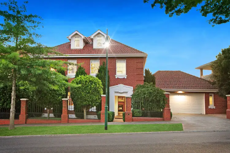 10 Prospect Hill Drive, Bundoora VIC 3083