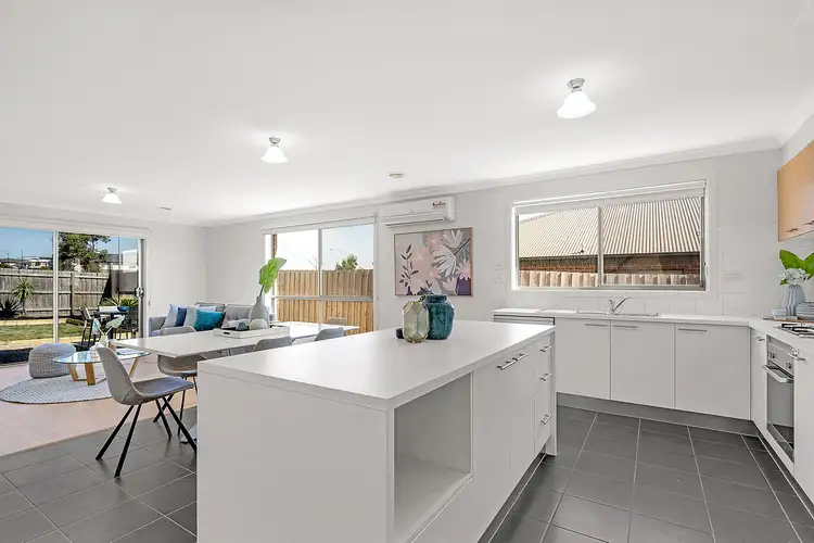 Sixth view of Homely house listing, 14 Leveque Loop, Craigieburn VIC 3064