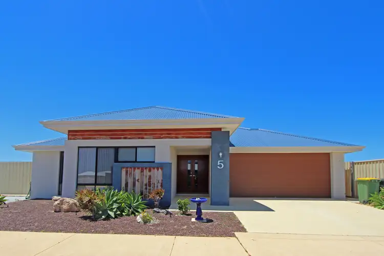5 Prevelly Way, Jurien Bay WA 6516