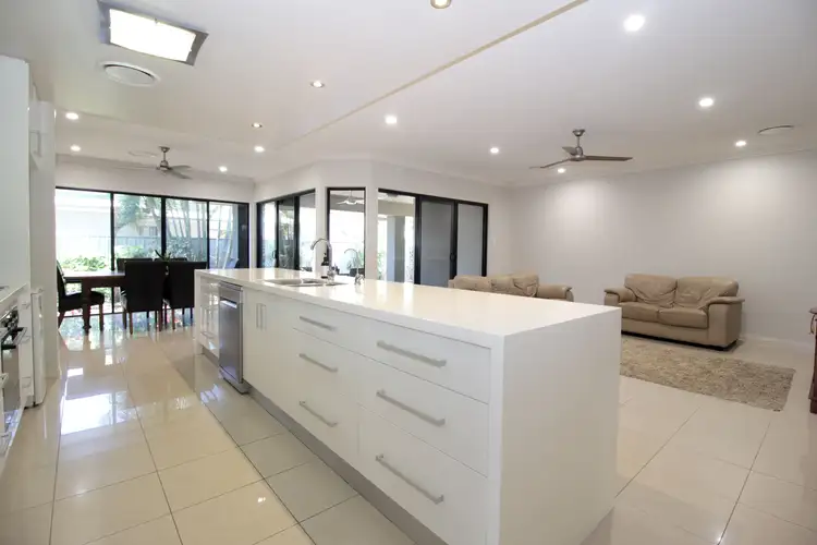 Seventh view of Homely house listing, 14 Cook Close, Emerald QLD 4720