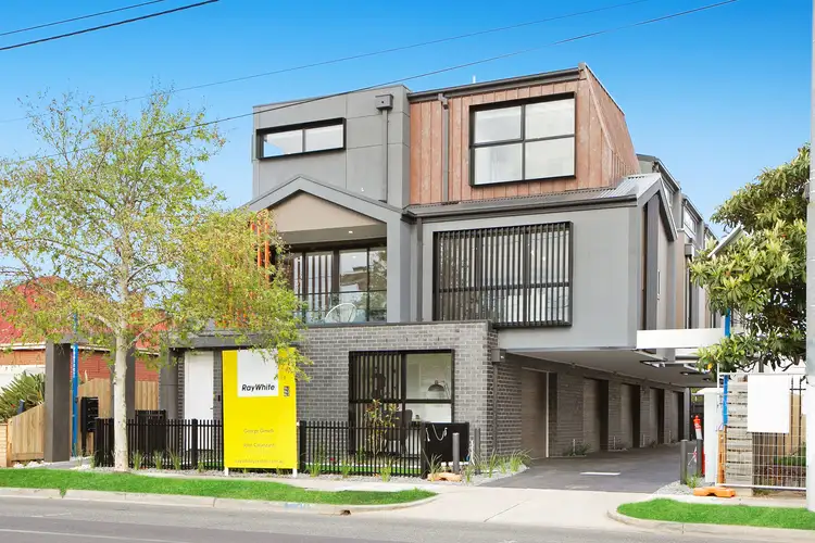 Second view of Homely townhouse listing, 2/376 Plenty Road, Preston VIC 3072