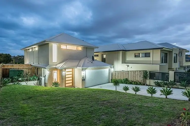 33 Mimosa Avenue, Mount Claremont WA 6010