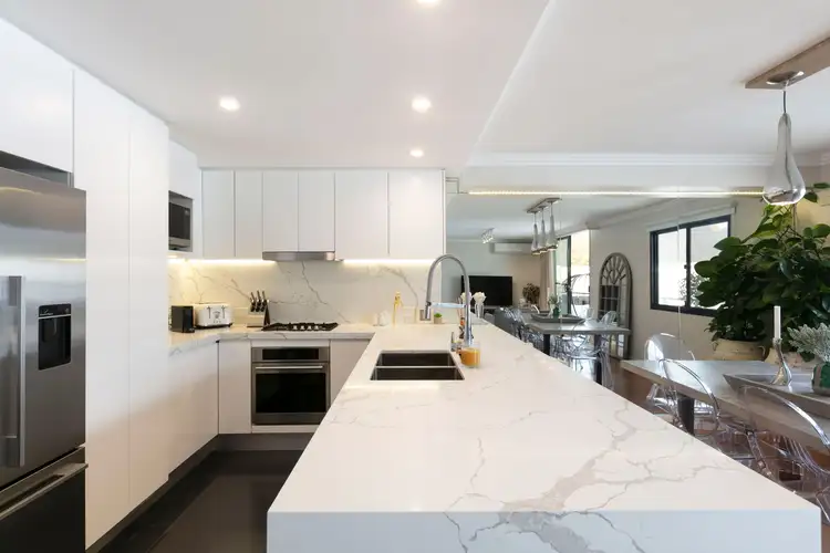 Main view of Homely apartment listing, 22/74-76 McLachlan Avenue, Darlinghurst NSW 2010