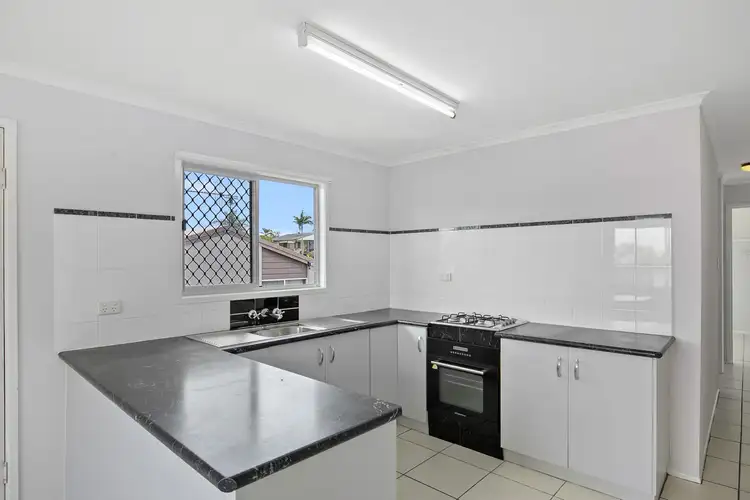 Fifth view of Homely house listing, 4 Kenny Way, Point Vernon QLD 4655