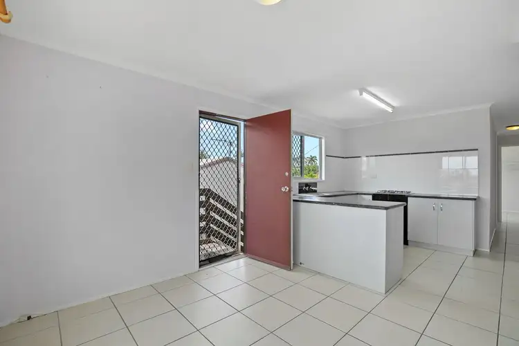 Seventh view of Homely house listing, 4 Kenny Way, Point Vernon QLD 4655