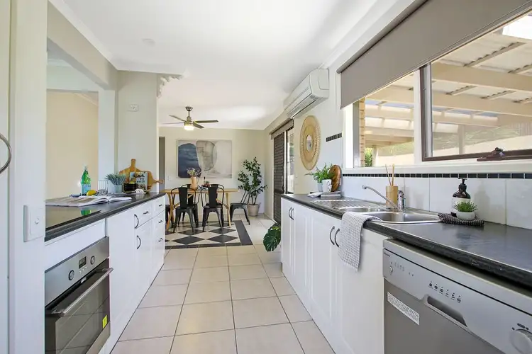 520 Munro Street, Hamilton Valley NSW 2641
