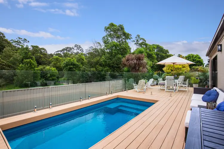 37 Emerald Drive, Meroo Meadow NSW 2540