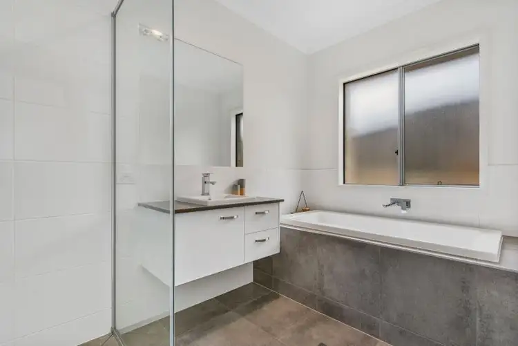Sixth view of Homely house listing, 5 Pineview Drive, Beerwah QLD 4519