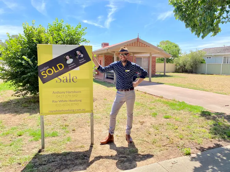 117 Sturt Street, Howlong NSW 2643