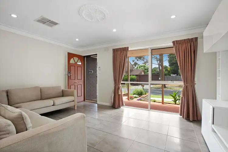 Fifth view of Homely unit listing, 2/12 Mill Park Drive, Mill Park VIC 3082