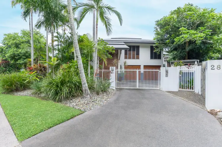 2/28 Mudlo Street, Port Douglas QLD 4877