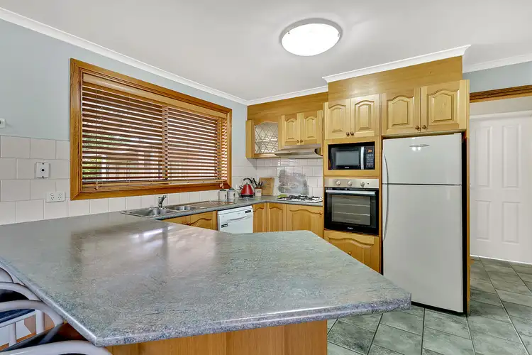 Seventh view of Homely house listing, 8 Beckington Place, Craigieburn VIC 3064