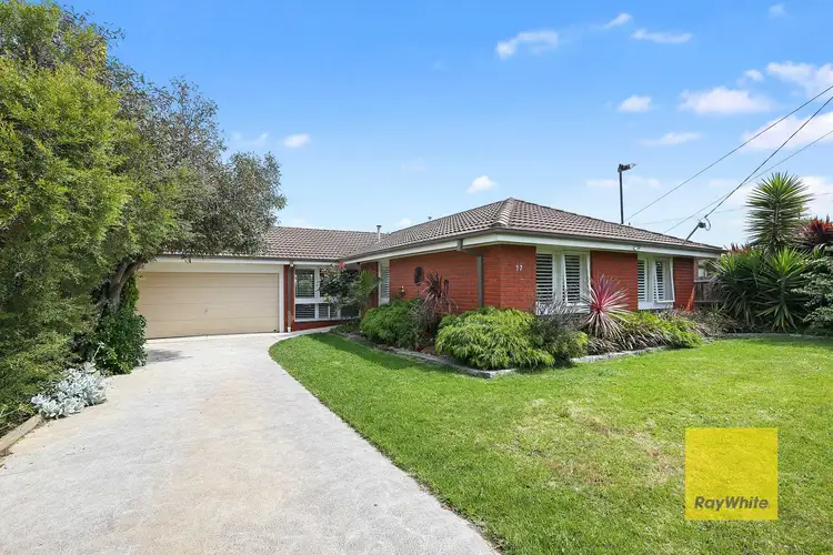 17 Pinecrest Drive, Highton VIC 3216