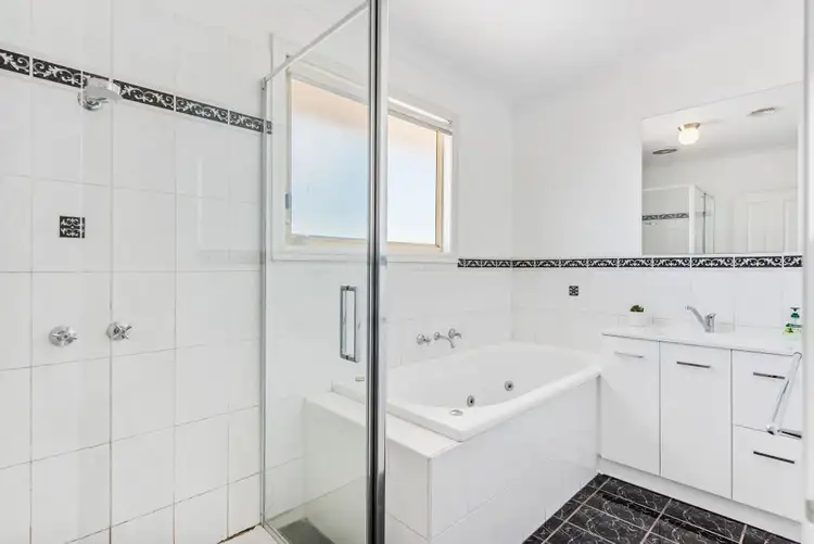 Sixth view of Homely house listing, 2/2A Stratheden Court, Sydenham VIC 3037